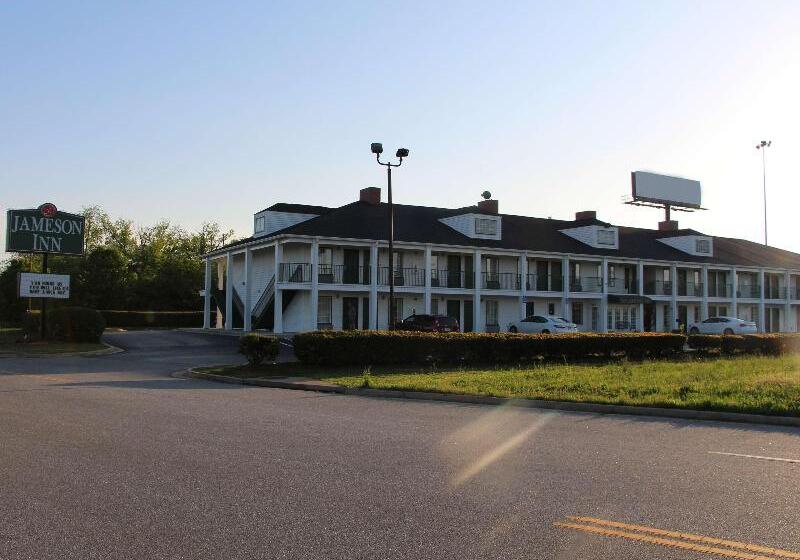 هتل Jameson Inn Perry
