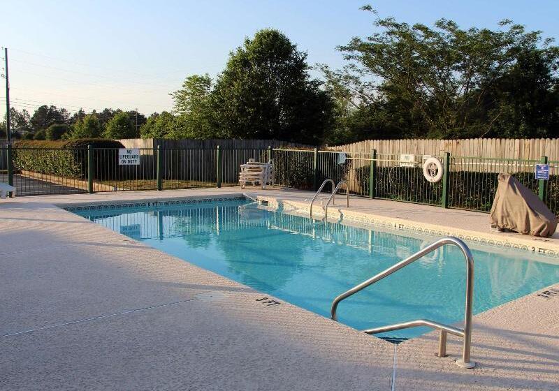 هتل Jameson Inn Perry