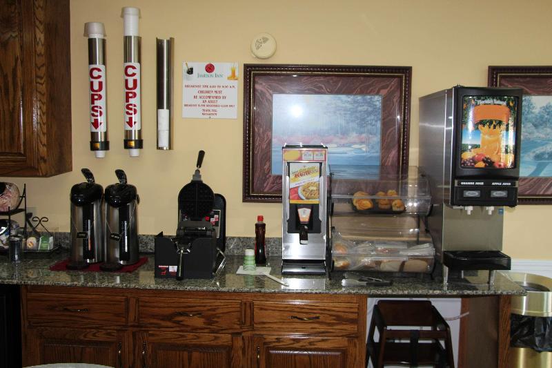 هتل Jameson Inn Perry