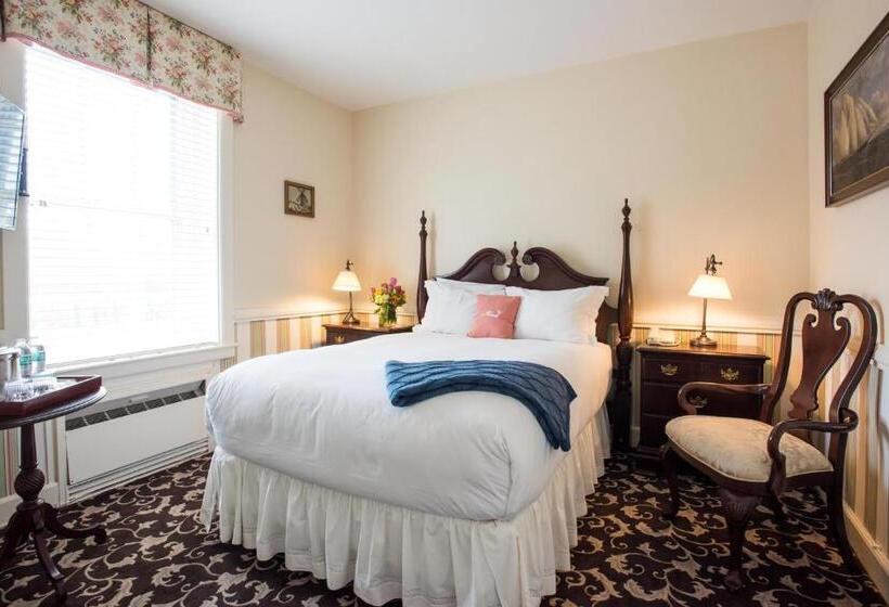 ホテル Jared Coffin House