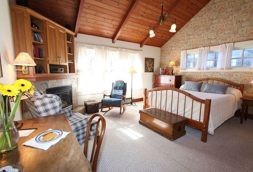 Отель Joshua Grindle Inn