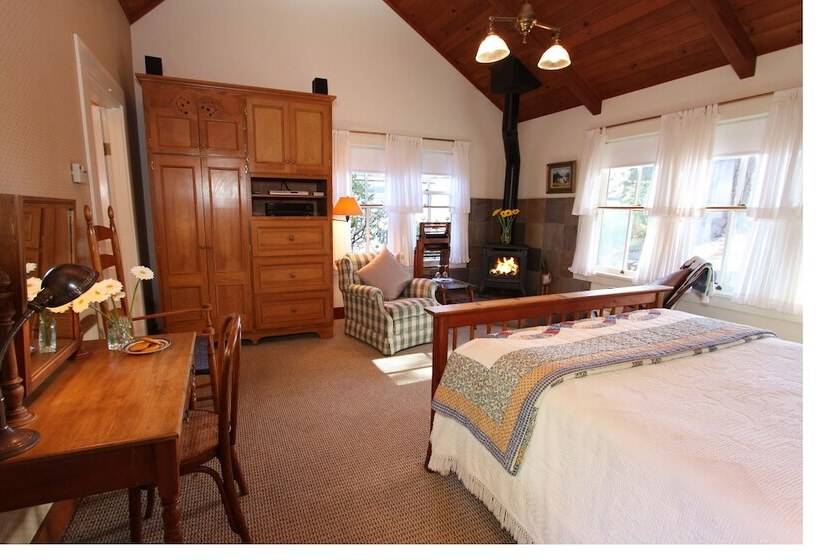 Отель Joshua Grindle Inn