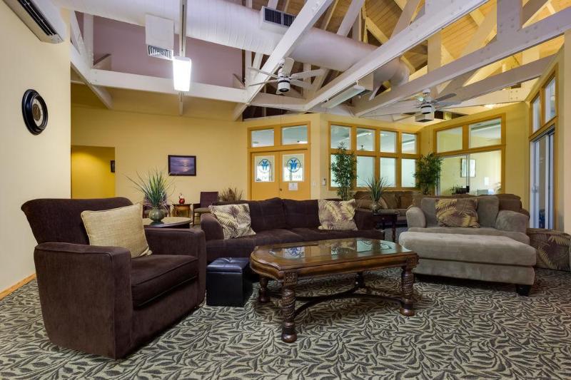 هتل Kahana Falls Resort