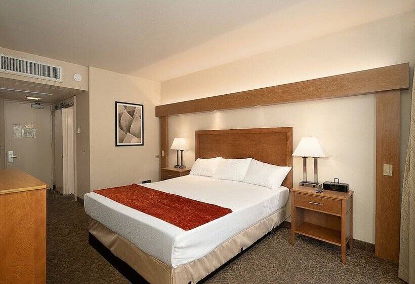 فندق Kellogg West Conference Center And