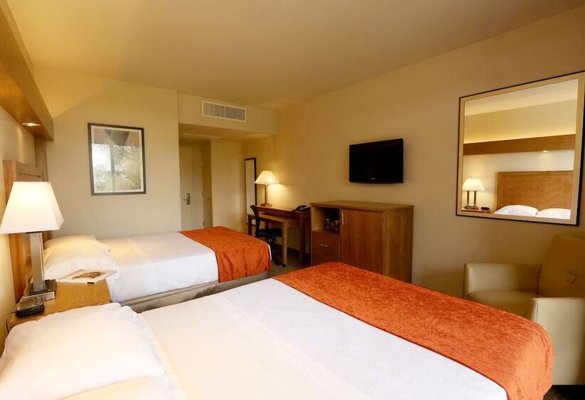 فندق Kellogg West Conference Center And