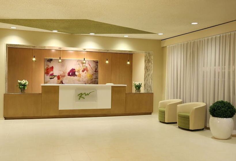 فندق Kellogg West Conference Center And