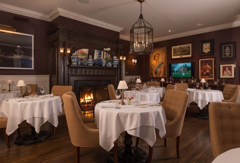 בית מלון כפרי Kemble Inn