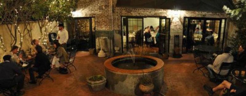 酒店 Ironclad Inn & Bourbon Room