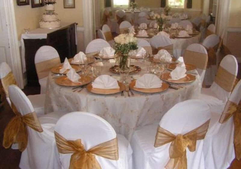 酒店 Ironclad Inn & Bourbon Room