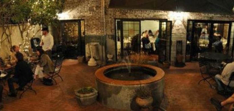 酒店 Ironclad Inn & Bourbon Room