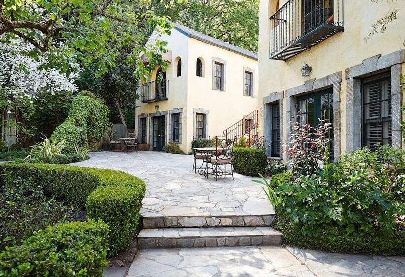 בית מלון כפרי Kenwood Inn & Spa