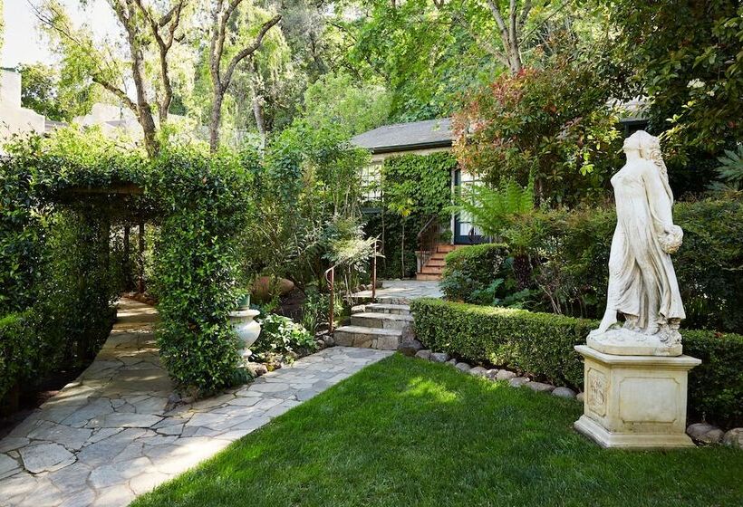 בית מלון כפרי Kenwood Inn & Spa