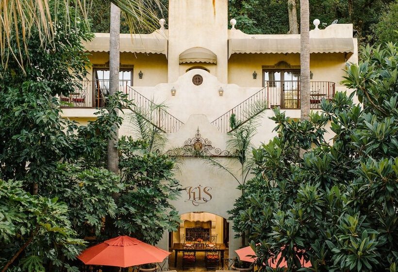 בית מלון כפרי Kenwood Inn & Spa