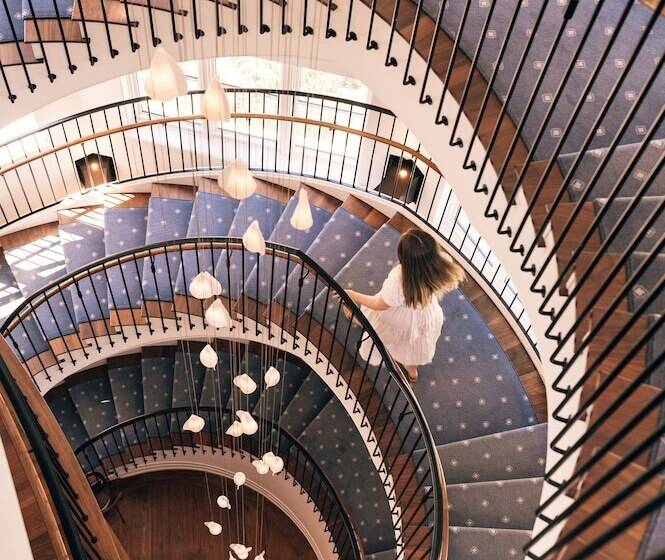 Отель Keswick Hall