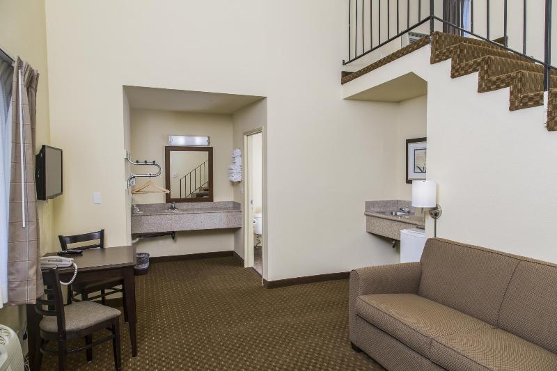 فندق Key Inn & Suites