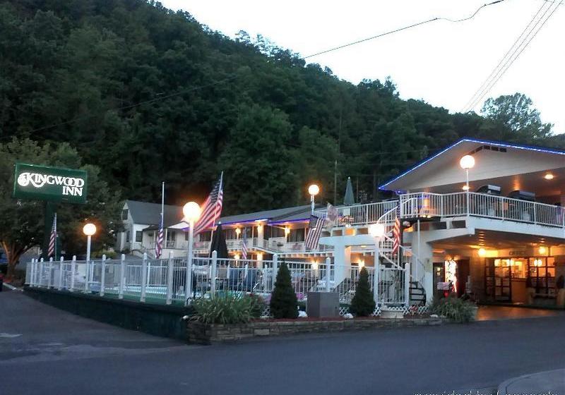 酒店 Kingwood Inn