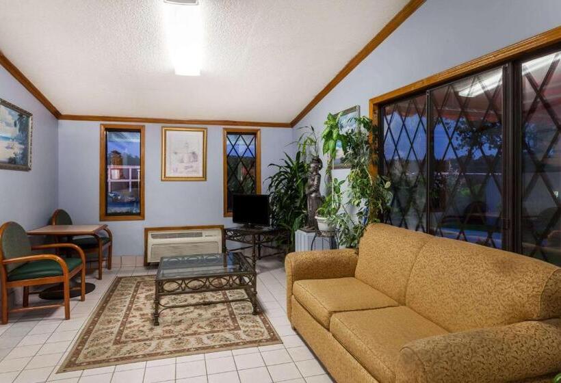 Отель Knights Inn   Columbia