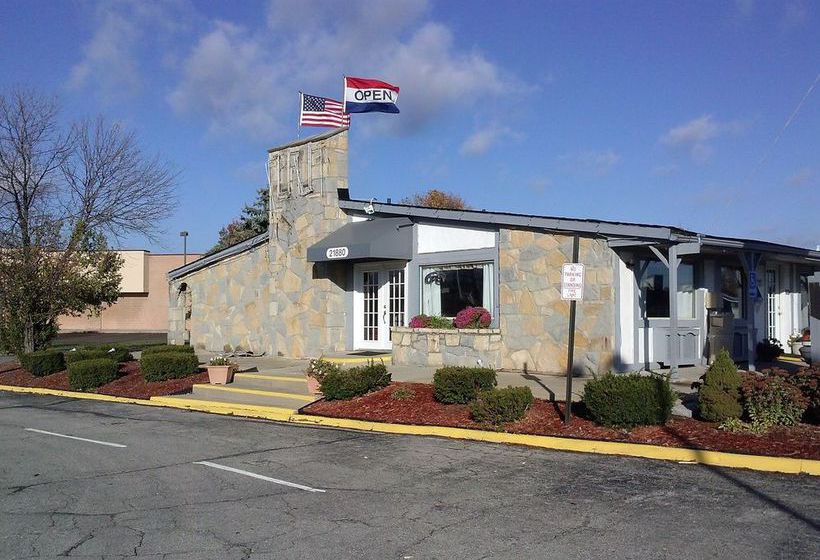 ホテル Westwoods Inn and Suites