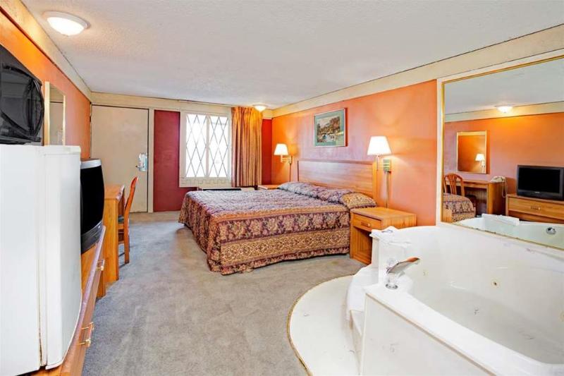 فندق Knights Inn Monroe MI