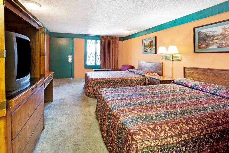 فندق Knights Inn Monroe MI