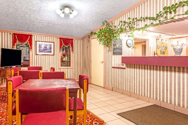 فندق Knights Inn  Seymour In