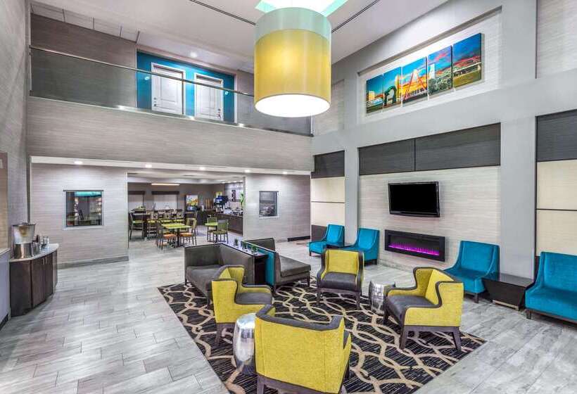 فندق La Quinta By Wyndham Columbus   Edinburgh