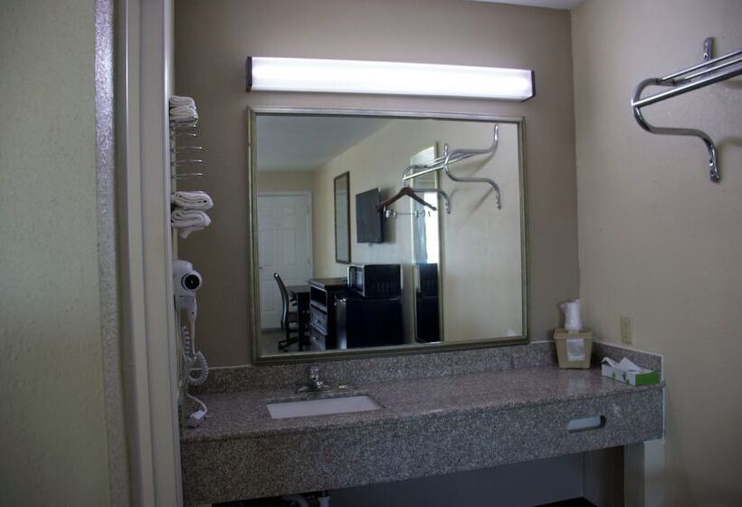 فندق Legacy Inn  Cookeville