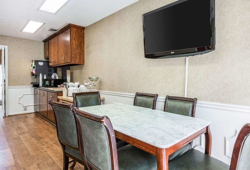 فندق Quality Inn