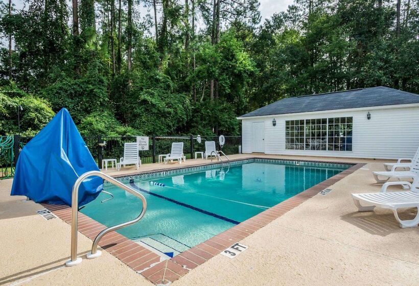 فندق Quality Inn