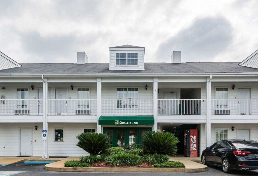 فندق Quality Inn