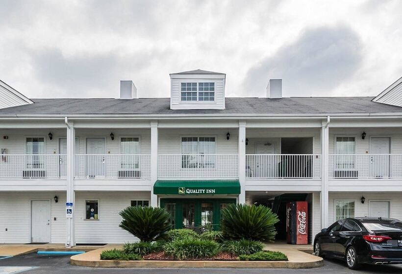 فندق Quality Inn