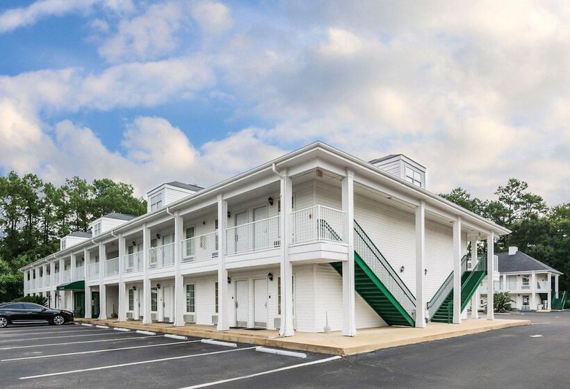 فندق Quality Inn