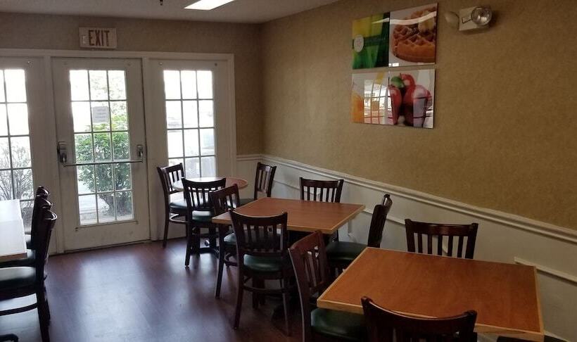 فندق Quality Inn