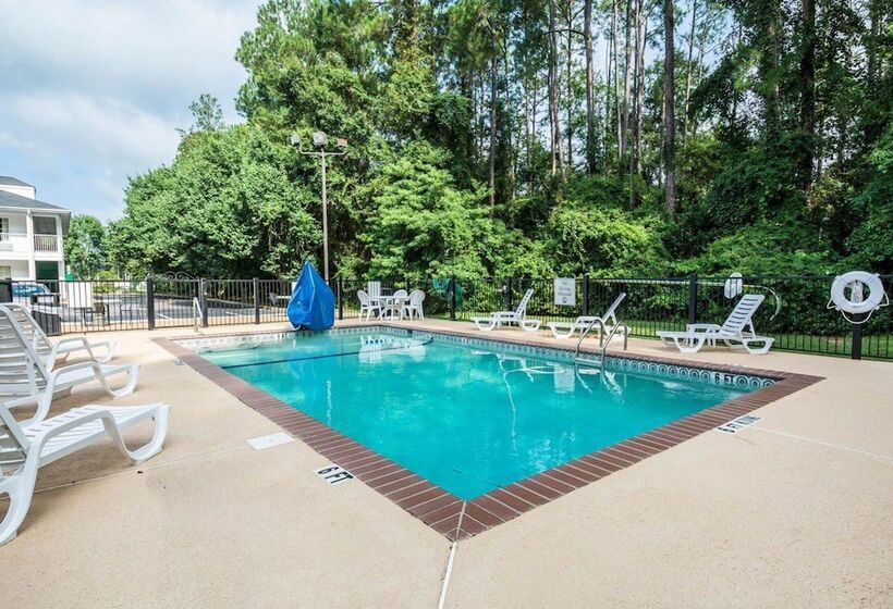 فندق Quality Inn