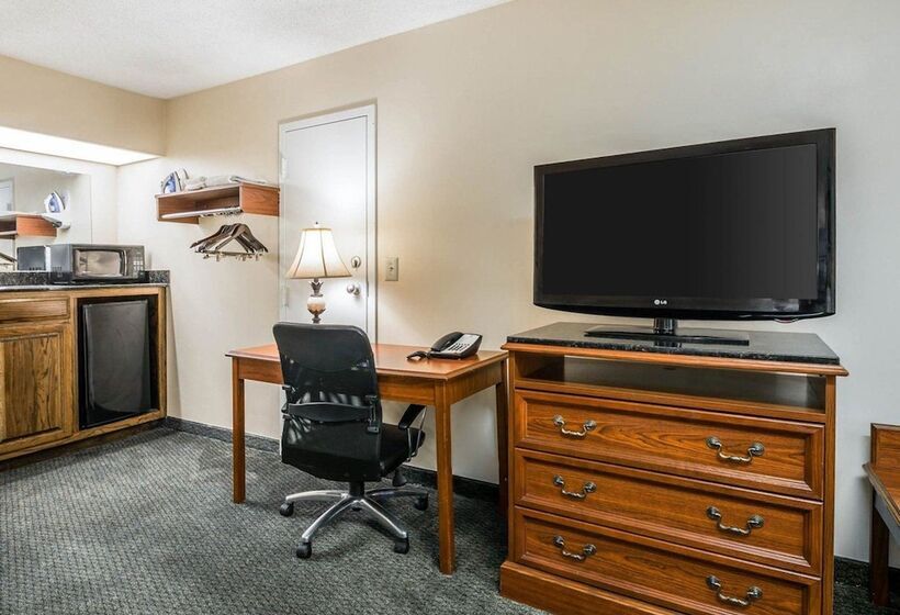 فندق Quality Inn