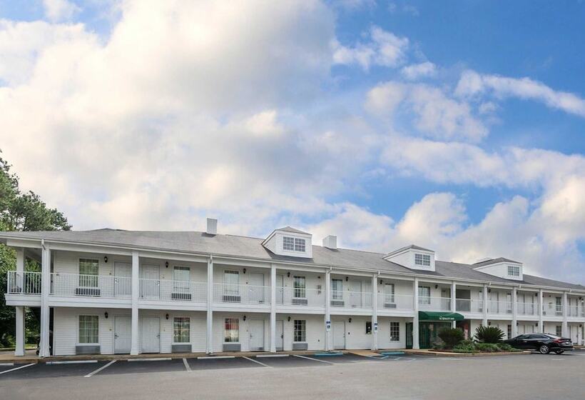 فندق Quality Inn