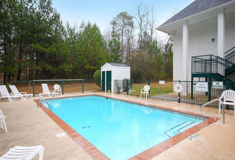 فندق Quality Inn