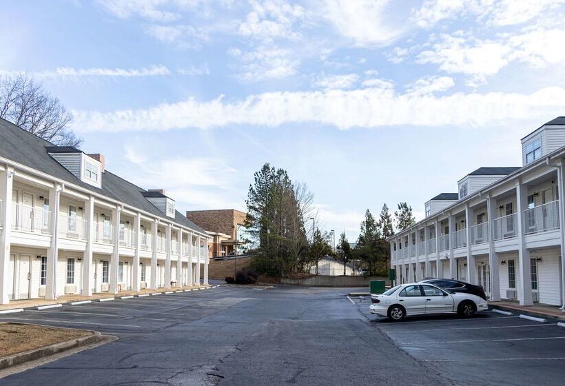 فندق Quality Inn