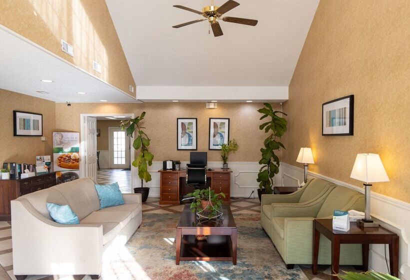 فندق Quality Inn