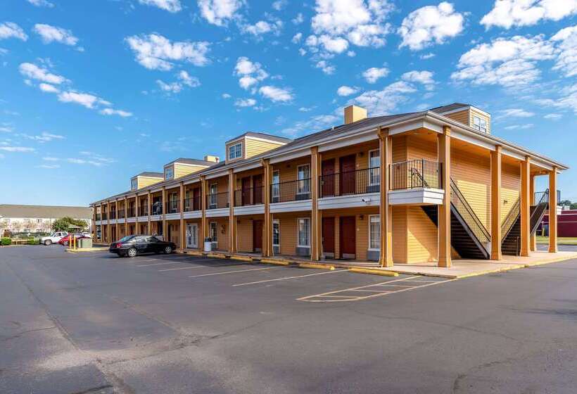 ホテル Quality Inn Decatur River City