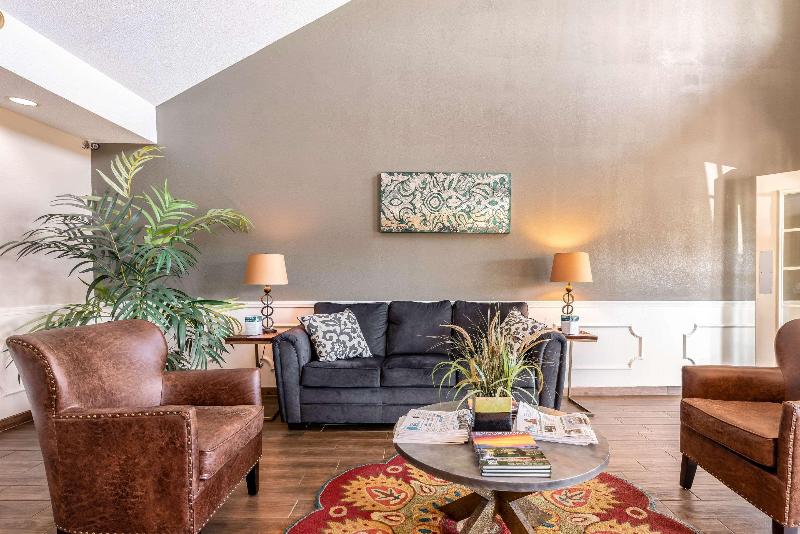 ホテル Quality Inn Decatur River City