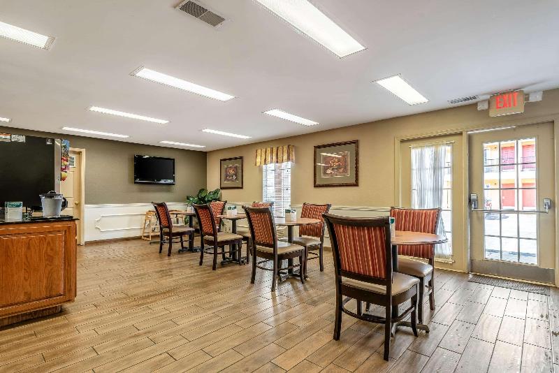 ホテル Quality Inn Decatur River City