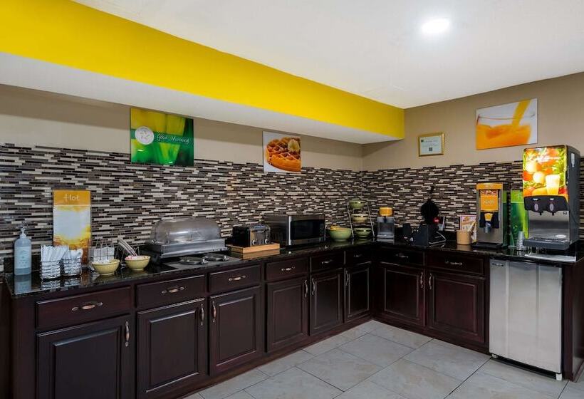 فندق Quality Inn Johnson City I 26 Exit 17