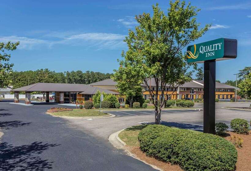 فندق Quality Inn Aberdeen