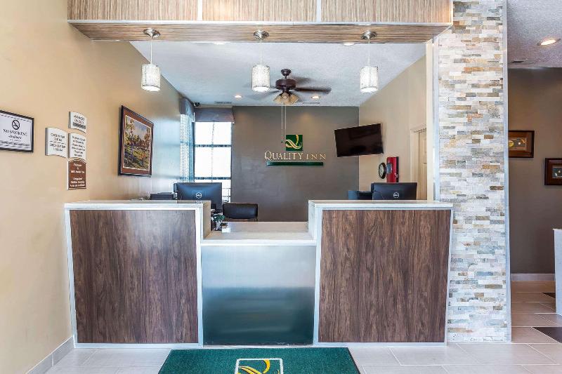 فندق Quality Inn Aberdeen