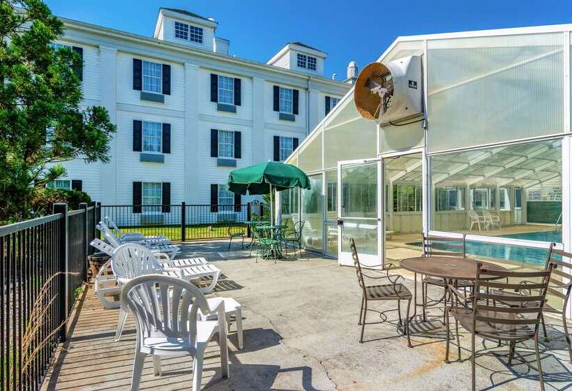 ホテル Quality Inn Rome South