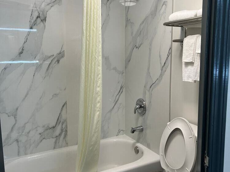 ホテル Quality Inn Rome South