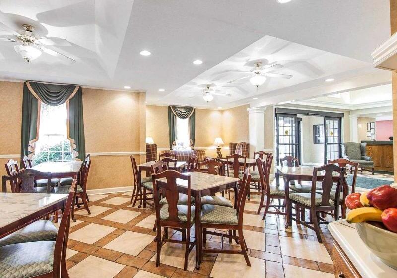 ホテル Quality Inn Rome South