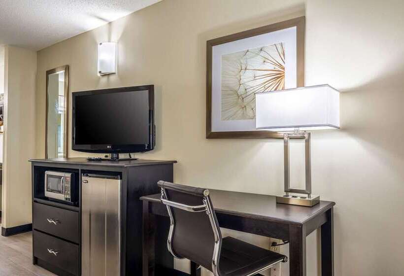 فندق Quality Inn University Area