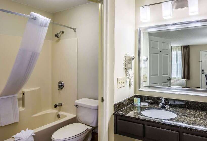 فندق Quality Inn University Area